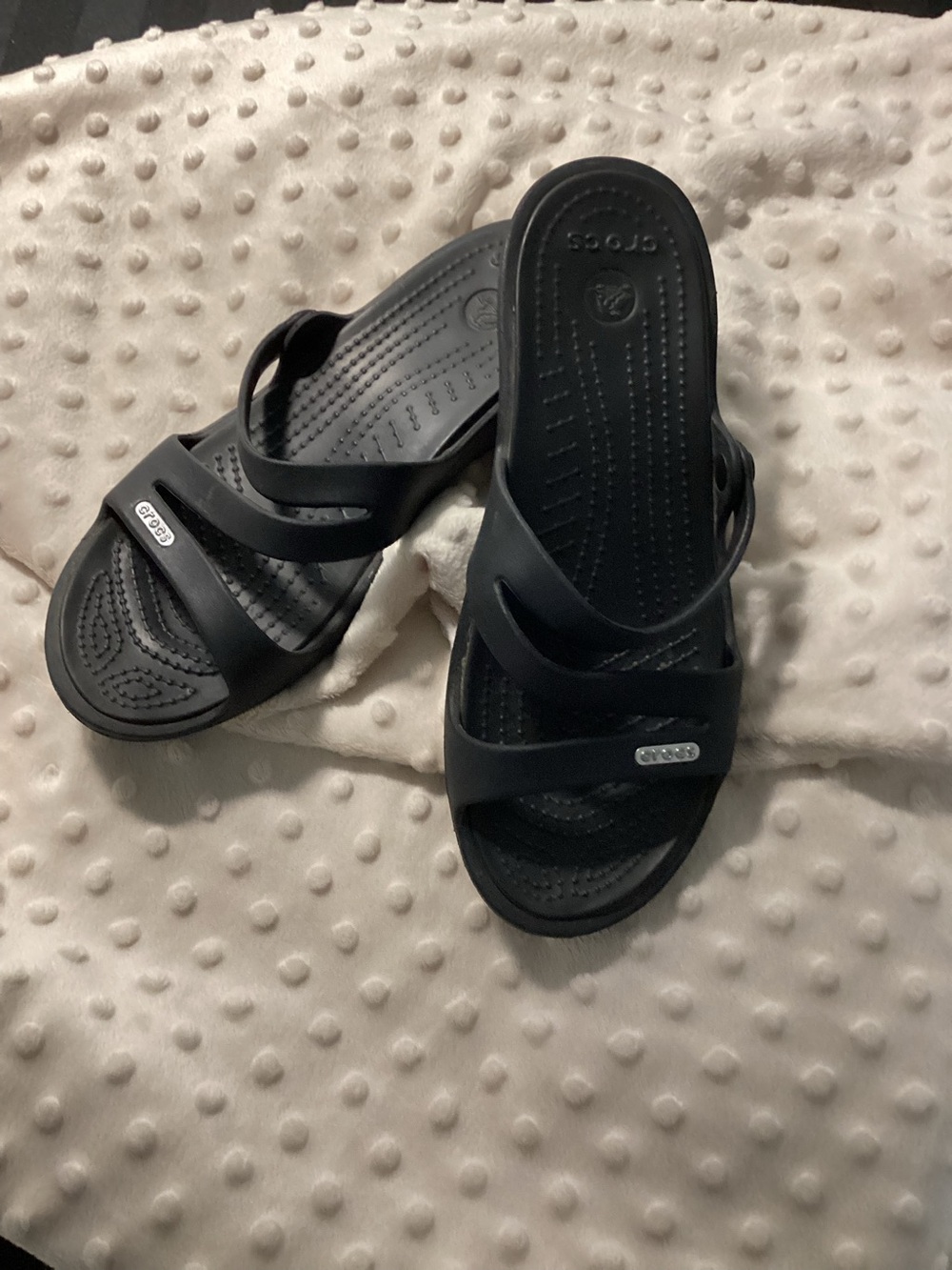 CROCS Women’s Black Double-Strap Comfort Slide Sandals Size 6